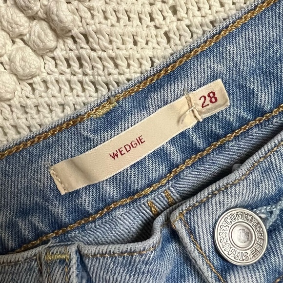 Levis Womens Jeans Wedgie Straight 28 Light Wash Blue Button Fly High Rise Denim - Picture 4 of 7